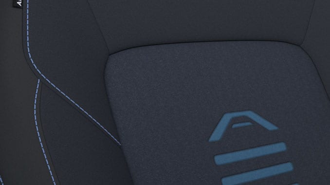 Teil-Kunstlederbezug Active, Sitzmittelbahn in Stoff mit Akzenten in Nordic Blue, Polster in Kunstleder-Velours in Black Onyx, Sitzrückseite und -seitenwangen aus Sensico-Kunstleder in Black Onyx